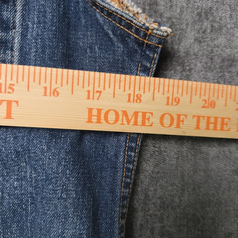 Levis very distressed